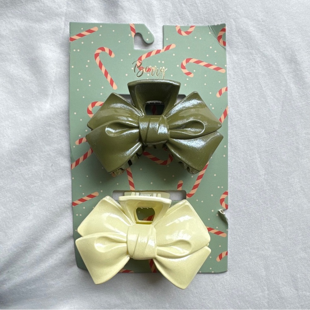 NWT‎ BERRY 2 Pack Bow Claw Clips